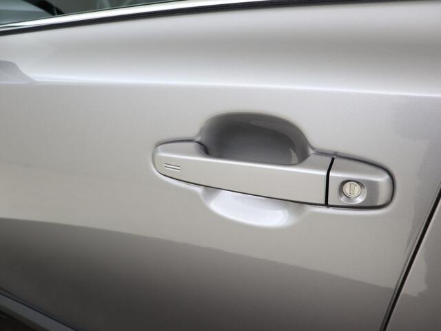 Toyota C-HR 1.8 Hybrid Dynamic | Stoelverwarming | Dealeronderhouden | Achteruitrijcamera |