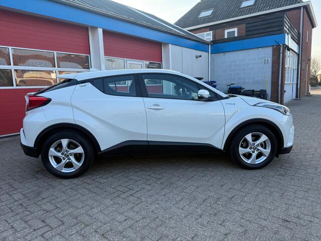 Toyota C-HR 1.8 Hybrid 98 PK | Dynamic |
