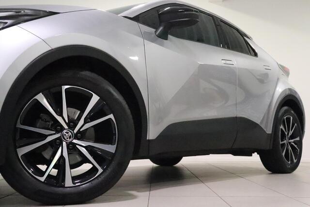 Toyota C-HR 1.8 Hybrid 140 Dynamic, Parkeersensoren, Blind Spot, Apple Carplay/Android Auto!