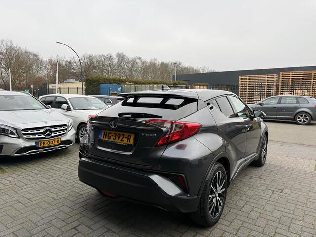 Toyota C-HR 1.8 Hybrid Executive | 2E EIGENAAR | 12MND GARANTIE | AUTOMAAT | AIRCO | CRUISE | DAB | LEDER |