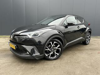 toyota-c-hr-1.8-hybrid-camera-navi-