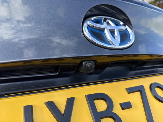 Toyota C-HR 1.8 Hybrid Dynamic | Navigatie | Apple CarPlay/Android auto | Achteruitrijcamera | Stoelverwarming