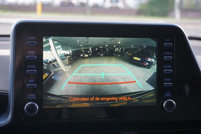 Toyota C-HR 2.0 Hybrid Team D | ACC | Stuurverm