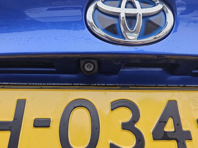 Toyota C-HR 1.8 Hybrid Bi-Tone