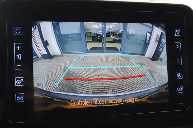 Toyota C-HR 1.8 Hybrid Style Bi-Tone | Parkeersensoren | Stoelverwarming