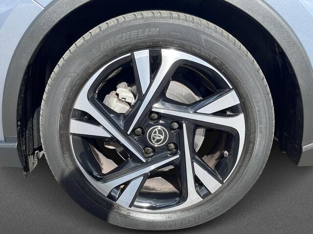 Toyota C-HR 2.0 Hybrid Style