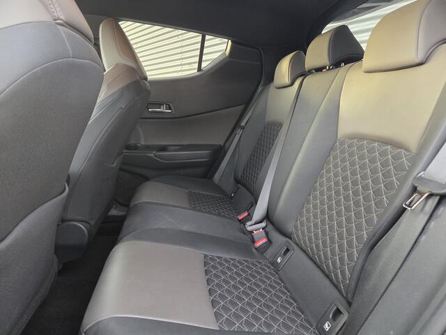 Toyota C-HR 2.0 Hybrid Business Plus | Nieuw Binnen! | Navi | Clima | Stoelverwarming