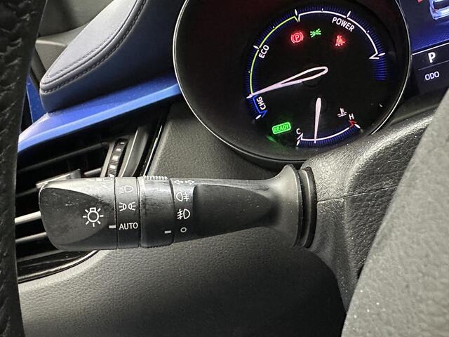 Toyota C-HR 2.0 Hybrid Bi-Tone