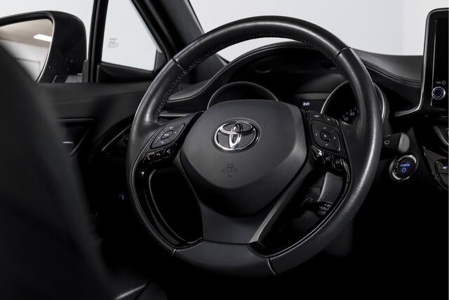 Toyota C-HR 2.0 Hybrid Dynamic | Adapt. Cruise | Stoel-+Stuurverw. | PDC | Camera | NAV+App. Connect | ECC | Afn. Trekhaak | LM 18" |