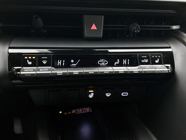 Toyota C-HR 2.0 Plug-in Hybrid 220 First Edition | BTW Voertuig | Groot navigatiescherm | Stoelverwarming |