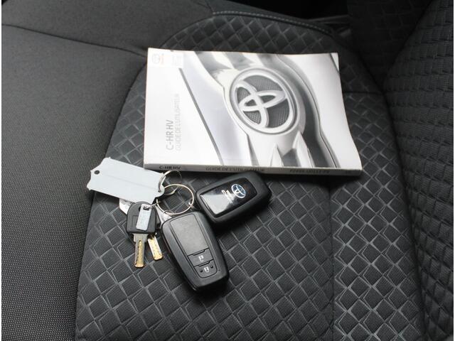 Toyota C-HR 1.8 Hybrid Active CAMERA | ADAPCRUISE | CARPLAY | LED | LMV17 | AFNBTRHAAK | STOELVERW | CLIMATE