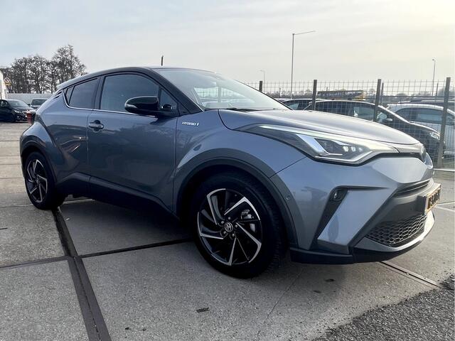 Toyota C-HR 2.0 Hybrid Bi-Tone