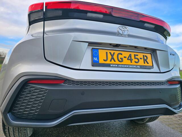 Toyota C-HR 1.8 Hybrid 140 Dynamic - 140 Pk - Euro 6 - (Nw Model) ParkeerCamera - AppleCarplay AndroidAuto