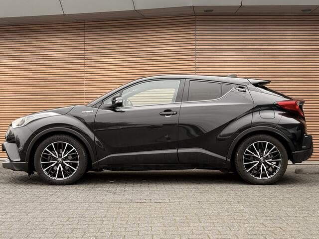 Toyota C-HR 1.8 Hybrid Executive Trekhaak / Navi / Clima / Stoelverwarming / Dodehoek / Adapt. Cruise