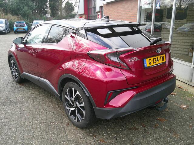 Toyota C-HR 1.8 Hybrid Bi-Tone Plus Trekhaak Leder
