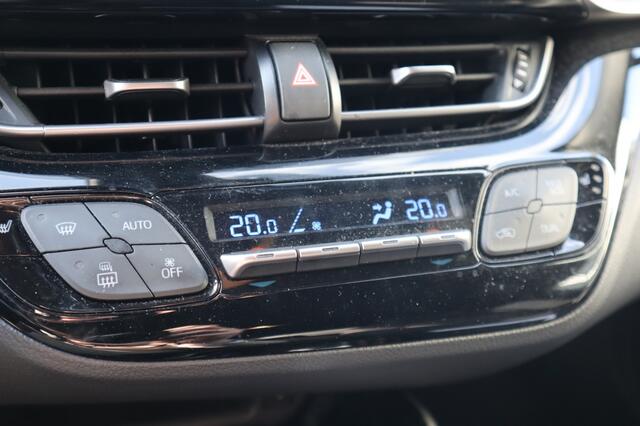 Toyota C-HR 1.8 Hybrid Dynamic Blindspot | Trekhaak | JBL | Parkeersensoren