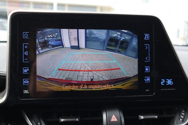 Toyota C-HR 1.8 Hybrid Style Ultimate Trekhaak | Blindspot | Stuur en stoelv