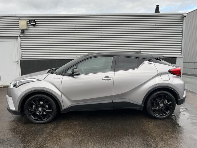 Toyota C-HR 1.8 Hybrid First Edition Automaat Zeer mooie in Nederland geleverde C-HR incl: Trekhaak, LM velgen, JBL, Cruise Control, Climate control, Dodehoek detectie, Full Map Navigatie
