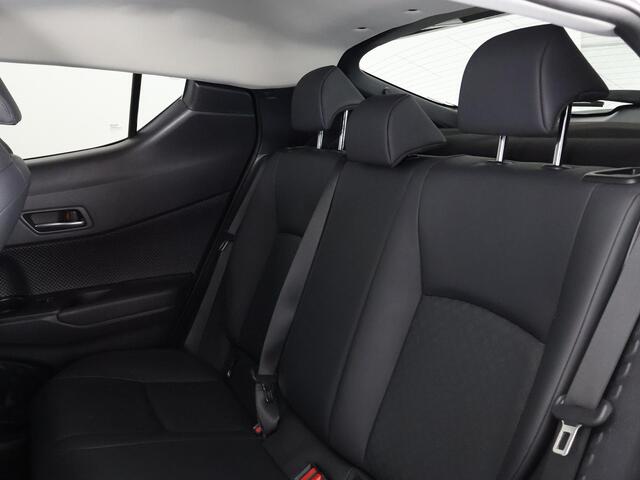 Toyota C-HR 1.8 HYBRIDE STYLE LUXERY NAVI LEDER GARANTIE 2032 PDC V+A. BLIND SPOT MONITOR. STOELVERWARMING