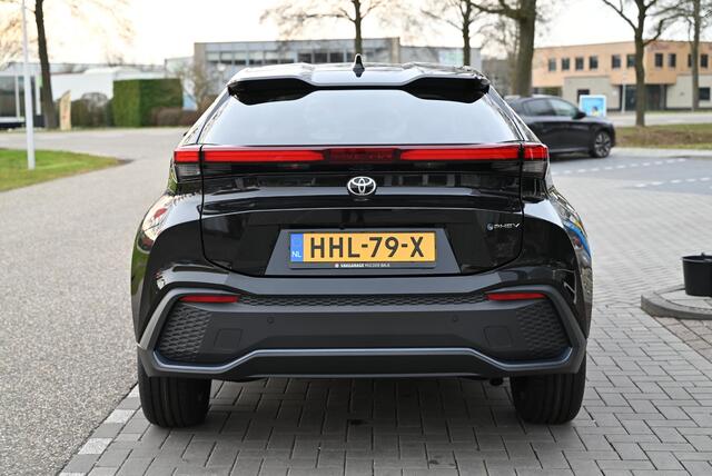 Toyota C-HR 2.0 Plug-in Hybrid 220 Dynamic