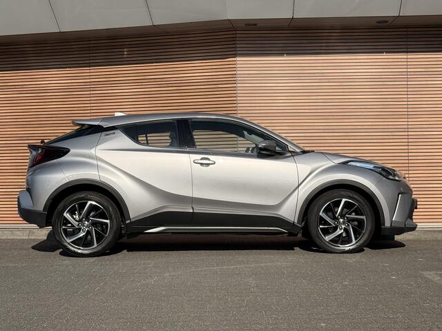 Toyota C-HR 2.0 Hybrid Dynamic Navi / Adapt. Cruise / Camera / Telefoon / DAB+