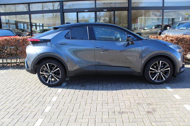Toyota C-HR 2.0 Hybrid 200 Executive | Rijklaar | Navi | Apple/Android | Blindspot | DAB | Elek Klep | Camera's
