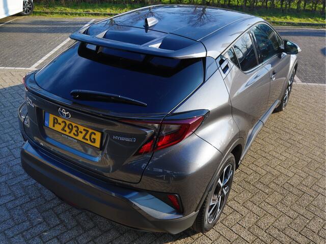 Toyota C-HR 1.8 Hybrid Dynamic Navigatie | Camera | Cruise Control | LED | 18 inch |