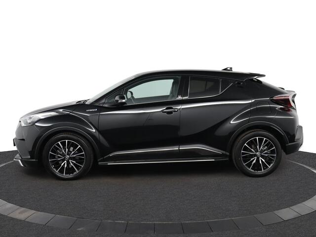 Toyota C-HR 1.8 Hybrid Executive Ultimate | Treekplanken | JBL Audio | Parkeer sensoren | Leer | Navigatie |
