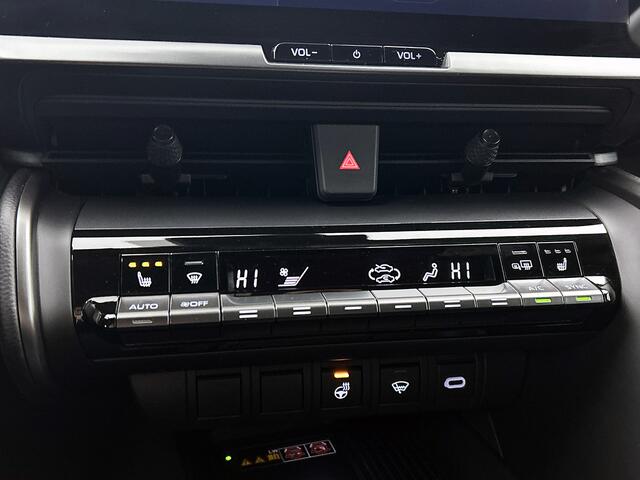 Toyota C-HR 1.8 Hybrid 140 First Edition | Stoel + Stuur + Voorruitverwarming | Blindspot | Groot Scherm | LED |