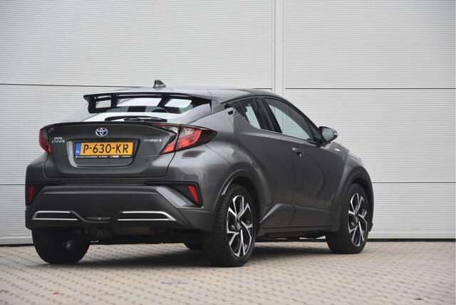 Toyota C-HR 2.0 Hybrid Dynamic | Trekhaak |