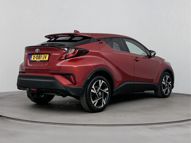 Toyota C-HR 1.8 Hybrid Dynamic Trekhaak | Stoel-/Stuurverwarming | Parkeersensoren V+A |