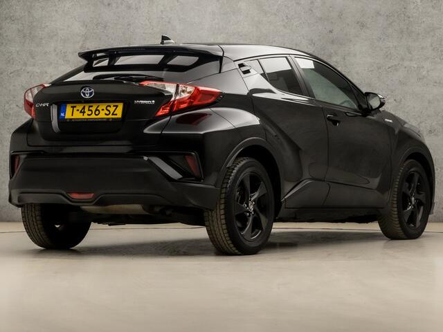 Toyota C-HR 1.8 Hybrid Dynamic Automaat (NAVIGATIE, BLACK PACK, ZWART HEMEL, CAMERA, STOELVERWARMING, SPORTSTOELEN, GETINT GLAS, ADAPTIVE CRUISE, KEYLESS, NIEUWSTAAT)