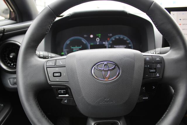 Toyota C-HR 1.8 Hybrid 140 First Edition | Rijklaar | Apple/Android | Stoel-/Stuurverwarming | Blind Spot | Camera | Keyless | LED | El.achterklep | Navi