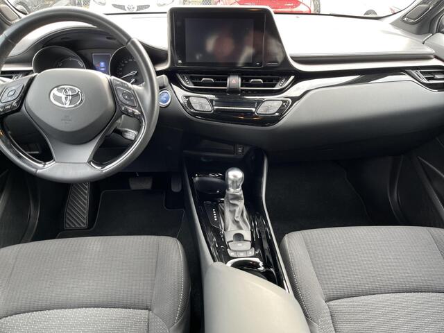 Toyota C-HR 1.8 Hybrid Style | All-in prijs | Automaat | Parkeersensoren | Stoelverwarming