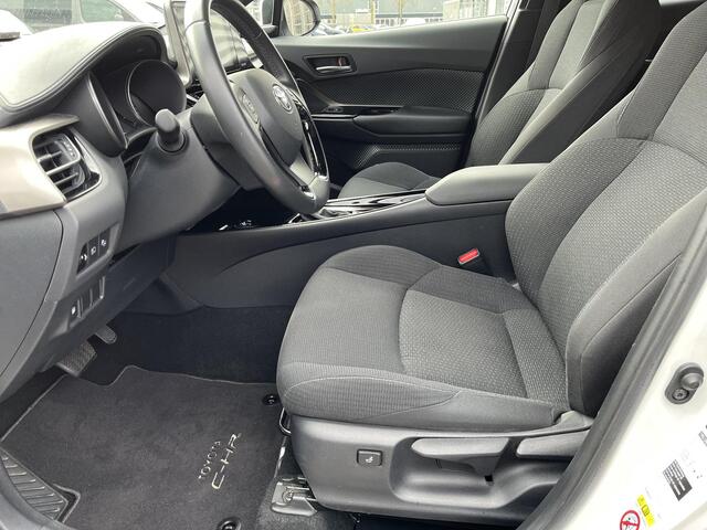 Toyota C-HR 1.8 Hybrid Style | All-in prijs | Automaat | Parkeersensoren | Stoelverwarming
