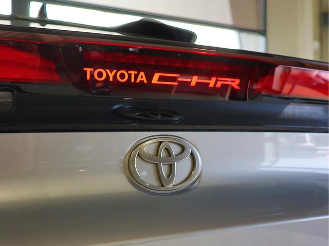 Toyota C-HR 2.0 Hybrid 200 First Edition | Navigatie | Climate Control | Camera | Stoelverwarming | 18" LMV |
