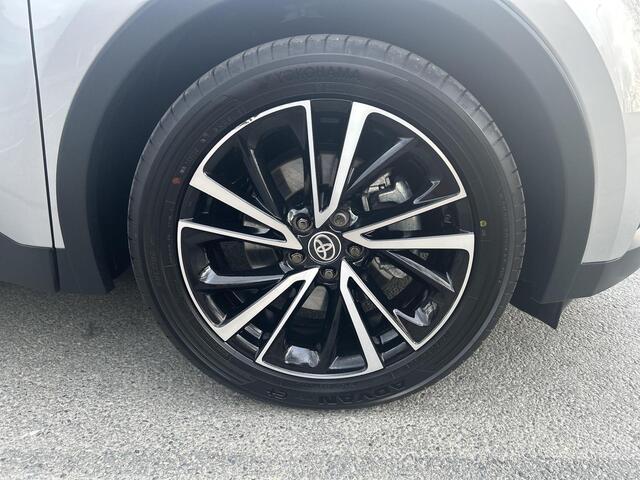 Toyota C-HR 2.0 Plug-in Hybrid 220 Executive