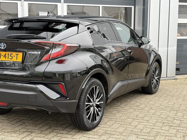 Toyota C-HR 1.8 Hybrid Executive | Climate | JBL | Stoel verwarming | Camera | Parkeer sensoren |