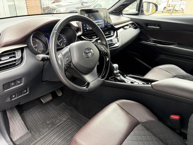 Toyota C-HR 1.8 Hybrid Executive | Climate | JBL | Stoel verwarming | Camera | Parkeer sensoren |