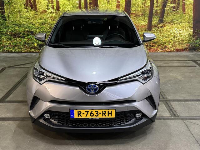 Toyota C-HR 1.8 Hybrid Executive Automaat 18 Inch JBL Leder Stof Navi Camera LED Trekhaak Rijstrook ACC