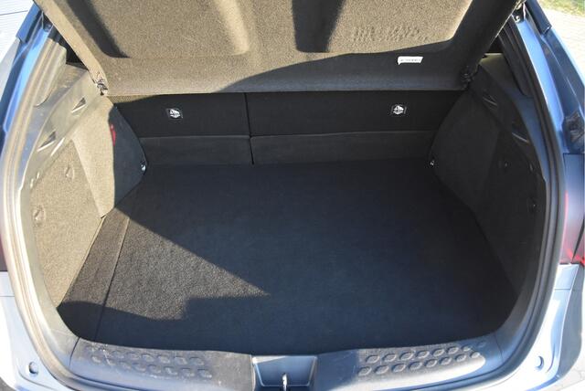 Toyota C-HR 2.0 Hybrid Bi-Tone | Trekhaak |