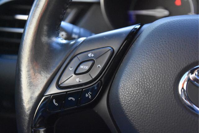 Toyota C-HR 2.0 Hybrid Bi-Tone | Trekhaak |