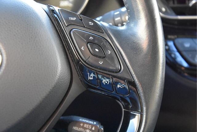 Toyota C-HR 2.0 Hybrid Bi-Tone | Trekhaak |