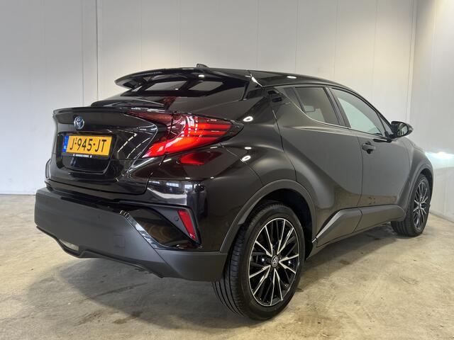 Toyota C-HR 1.8 Hybrid Executive | Navigatie/Android/Apple Carplay | LM Velgen 18" | Cruise Control Adaptief | Voorstoelen Verwarmd | Achteruitrijcamera | Airco |
