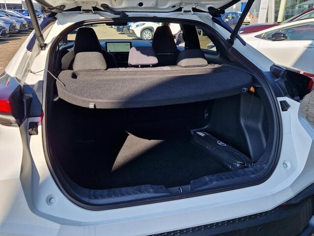 Toyota C-HR 1.8 Hybrid 140 First Edition Groot scherm | parkeersensoren | Rondom camera | elektr. achterklep