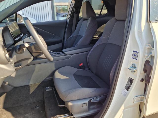 Toyota C-HR 1.8 Hybrid 140 First Edition Groot scherm | parkeersensoren | Rondom camera | elektr. achterklep