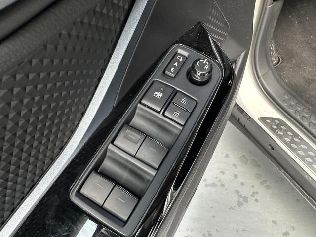 Toyota C-HR 1.8 Hybrid Style Luxury NL auto, Bomvol opties, zeer luxe, slechts 23201 km!