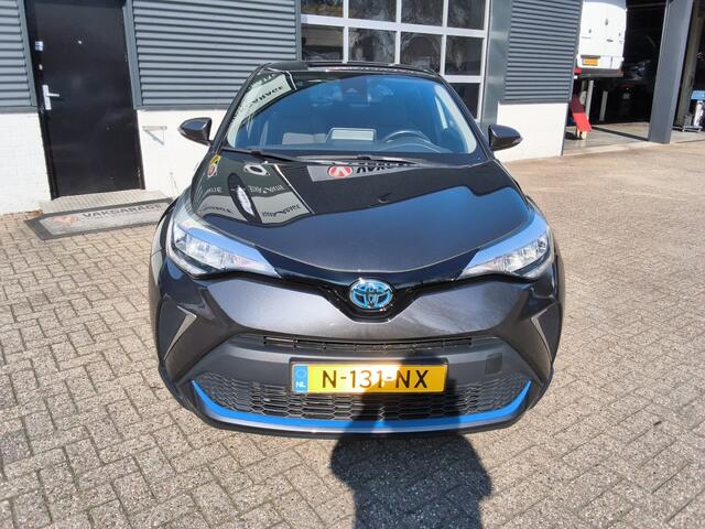 Toyota C-HR 1.8 Hybrid Business Dynamic LED en Navi met Carplay.