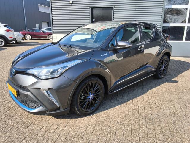 Toyota C-HR 1.8 Hybrid Business Dynamic LED en Navi met Carplay.