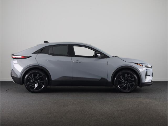 Toyota C-HR First Edition 77 kWh *NIEUW*